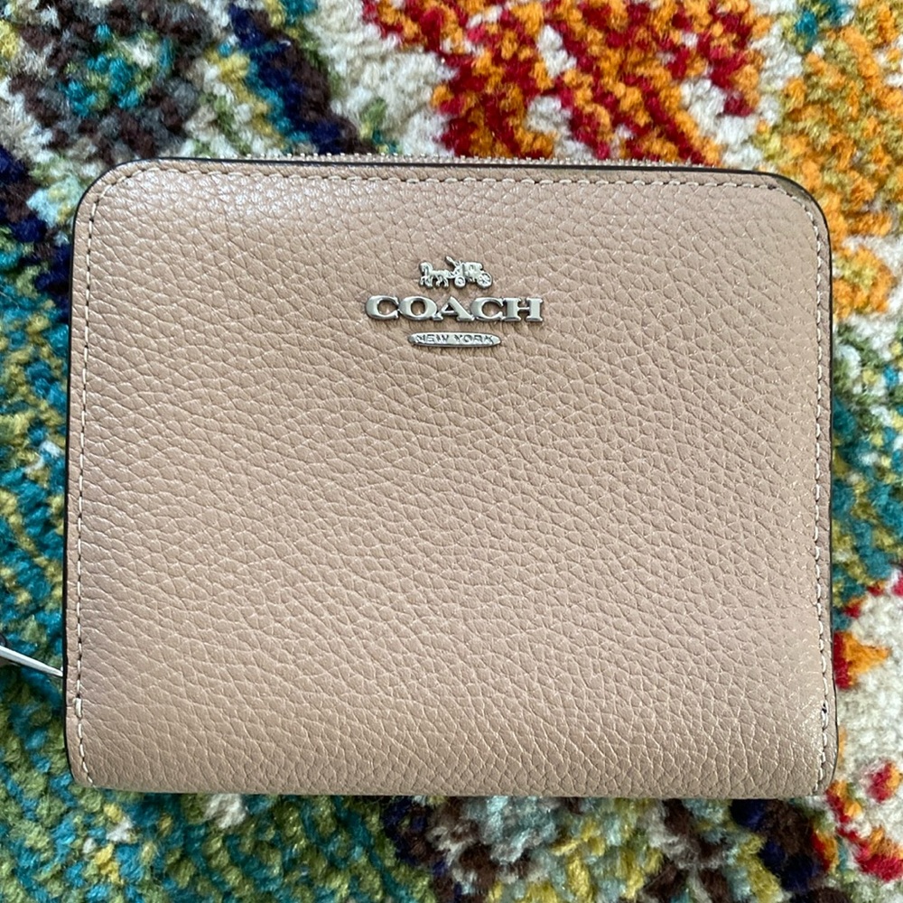 Coach zip taupe/tan billfold